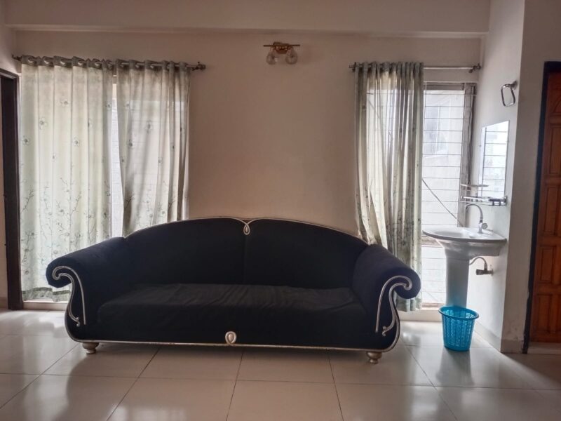Affordable Full Furnished Apartment up for Grab in Bashundhara R/A.