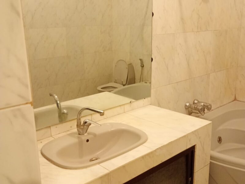 Big Commercial Space Available in Gulshan 2