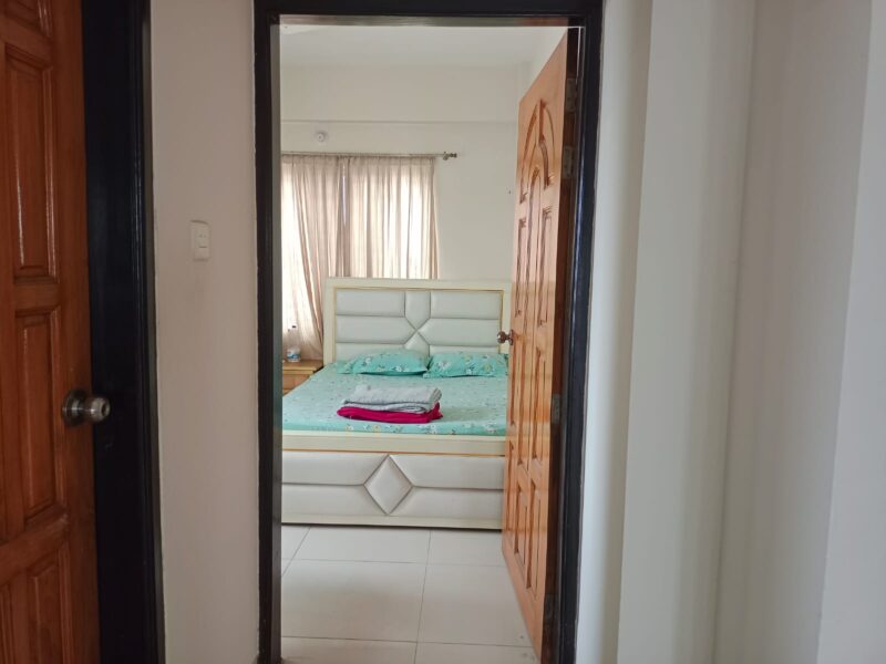 Affordable Full Furnished Apartment up for Grab in Bashundhara R/A.