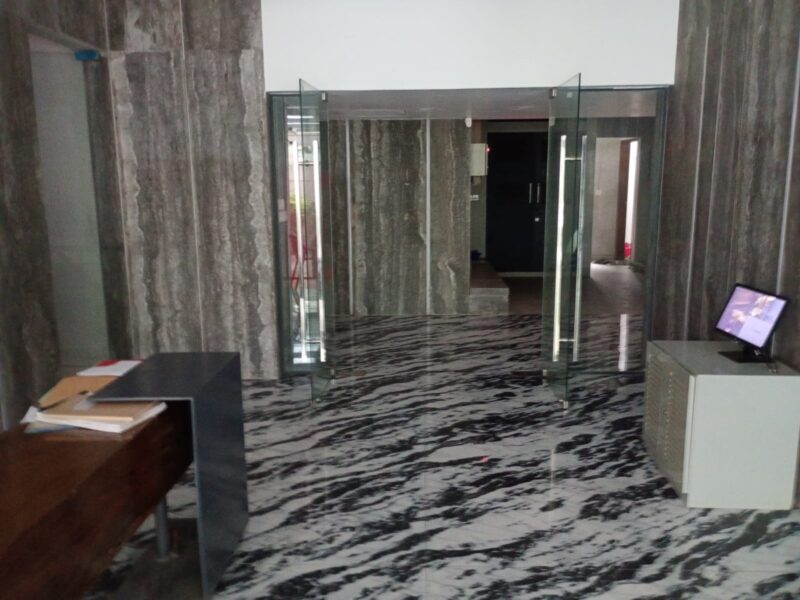 Luxury Semi Furnished Apartment for Rent in Gulshan – Pool & Gym Access